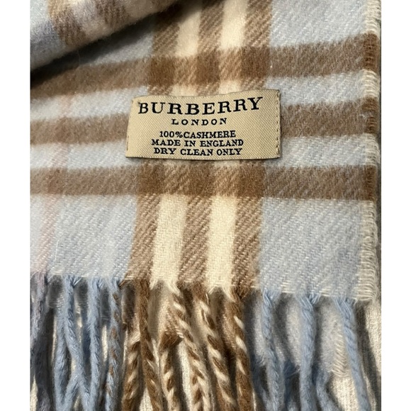 Burberry London Baby Blue Nova Check 100% Cashmere Scarf - Picture 12 of 13